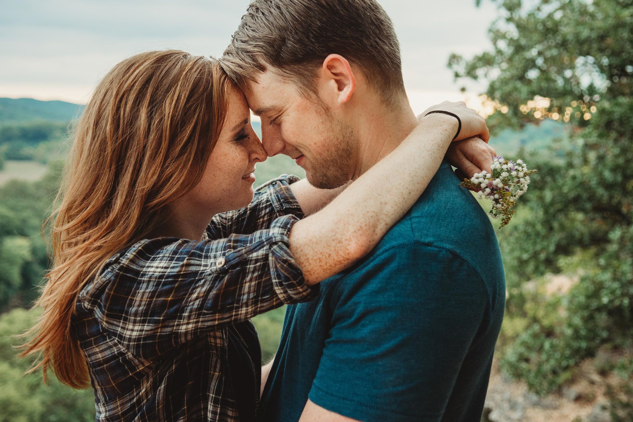 Signs it's the right time to say "I love you":
