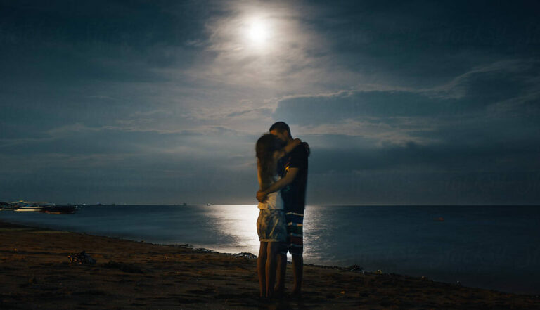 Romance under moonlight